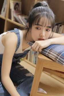 我和黑帮大佬的365天